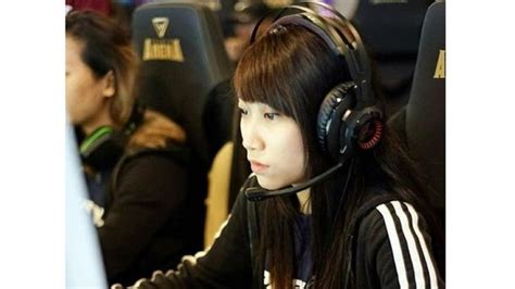Female Gamers Are On The Rise In The World Capital Of Gaming Bbc News