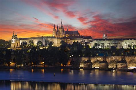 夜明けのプラハの風景 チェコの風景 beautiful 世界の絶景 美しい景色