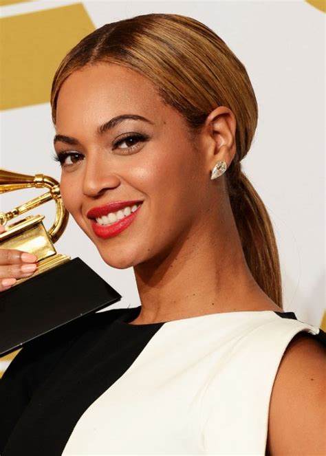 2013 Grammys Hairstyles And Updos