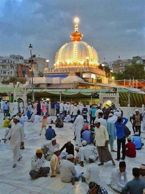 Hazrat khwaja garib nawaz is famous sufi saint of south asia. Hazrat Khawaja Garib Nawaz (R. A) | Islamic pictures, Islamic images, Beautiful mosques