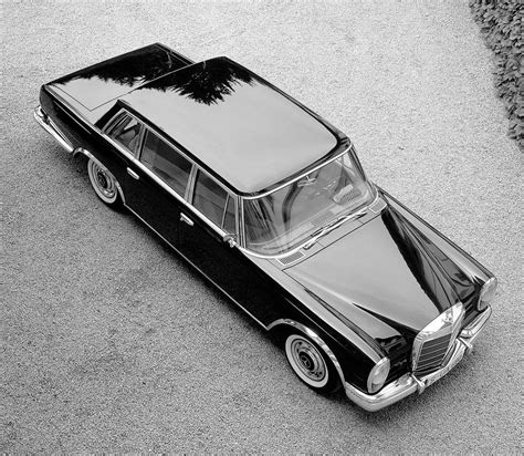5 năm trước|6 lượt xem. A bird's eye view of the Mercedes-Benz 600 (W 100) taken ...