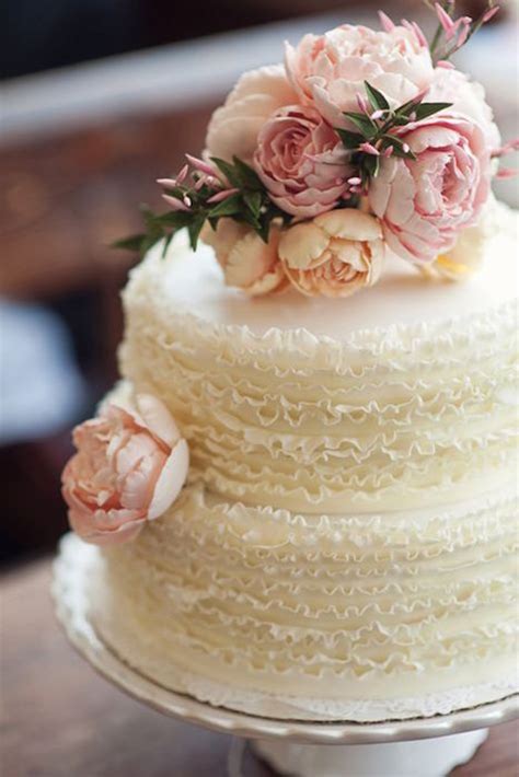 10 Gorgeous Textured Wedding Cakes
