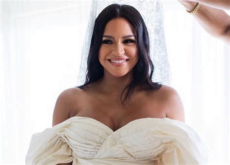 Cassie And Husband Alex Fine Post A Lot Of Photos Of Their Magical Wedding Celebrity Insider