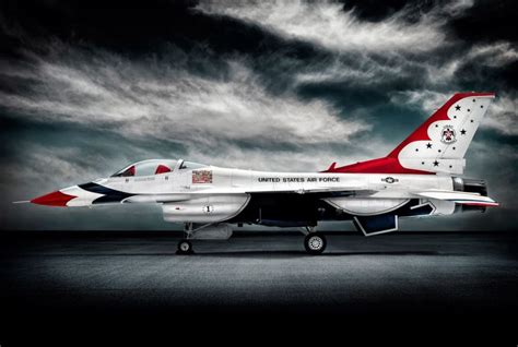 Photographer Blair Bunting Gets A Flight With The Usaf Thunderbirds