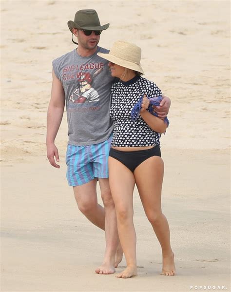 Amy Poehler And Nick Krolls Beach Vacation Pictures Popsugar Celebrity Photo 1