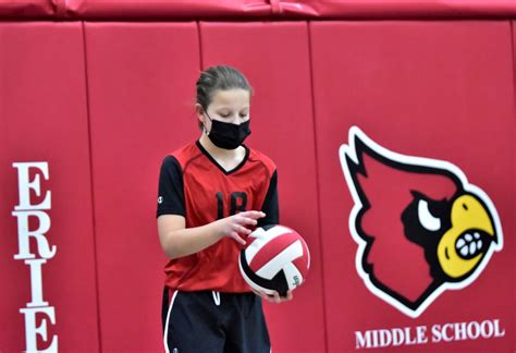 Erie Middle School Volleyball Enjoys Short Season
