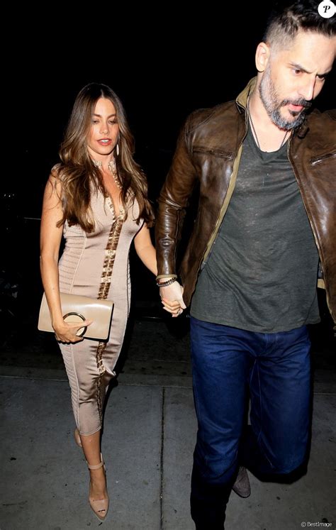 Sofia Vergara Va Dîner Avec Son Mari Joe Manganiello Au Restaurant