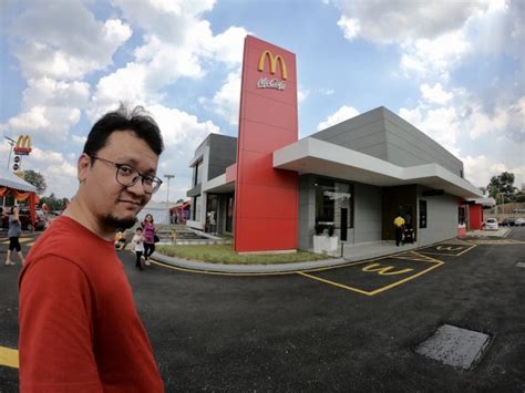 Ücretsiz kablosuz internet ve ücretsiz otopark. McDonald's Bantu Golongan Masyarakat Memerlukan Di Negeri ...