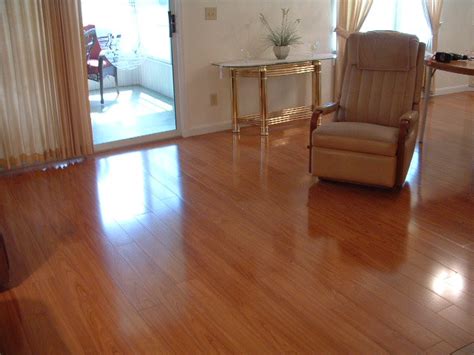 Not enough clearance around perimeter of the room. About laminate flooring, get the facts
