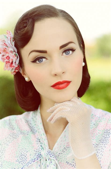 Women love 50s hairstyles as they are easy to maintain and less stressful as you run your daily activities. 50's Makeup | hubpages
