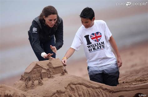 Pour sablage sec ou humide de monuments, façades et métaux. Activité château de sable sous la pluie ! Le prince ...