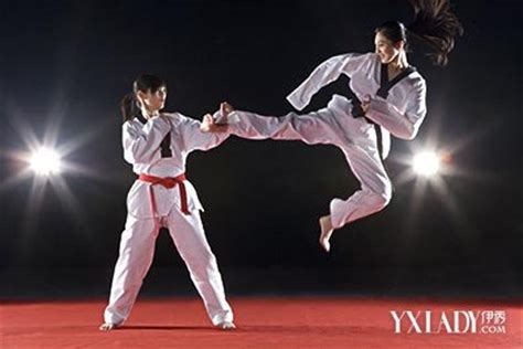 Ilkb is a fitfam of likeminded people who come together to build confidence, inspire one another and strive to develop the best you possible through each workout. 【图】解密跆拳道基本功 四大动作轻松练_跆拳道基本功_伊秀美体网|yxlady.com
