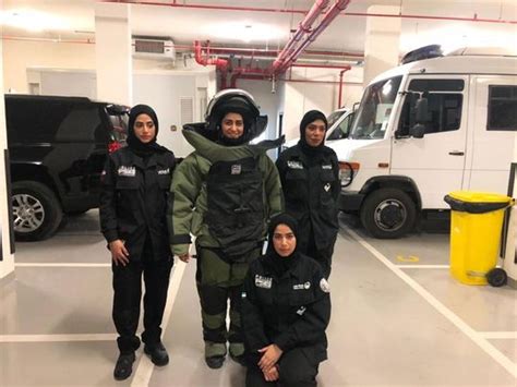 This Emirati Is Dubai Polices First Woman Officer Who Can Defuse Bombs
