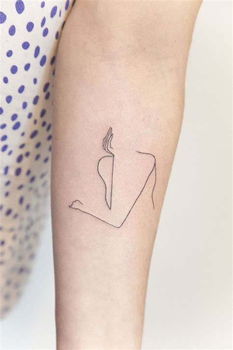 Fine Line Tattoo #onelinetattoo en 2020 | Tatuajes de línea, Tatuajes