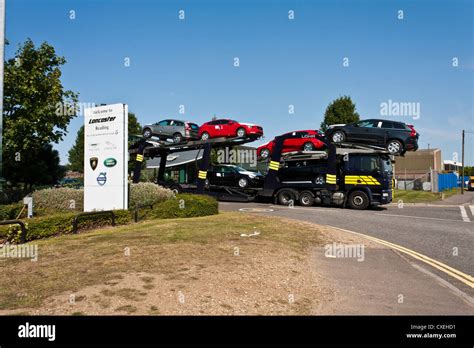 Car Transporter Lorry High Resolution Stock Photography And Images Alamy