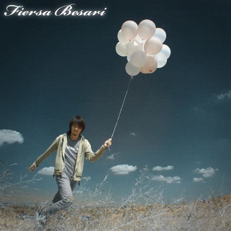 Beberapa hari belakangan ini saya memang secara tidak sengaja selalu tidur dikala matahari sudah memulai harinya. Info Berlian: Lirik Lagu Fiersa Besari - Waktu Yang Salah