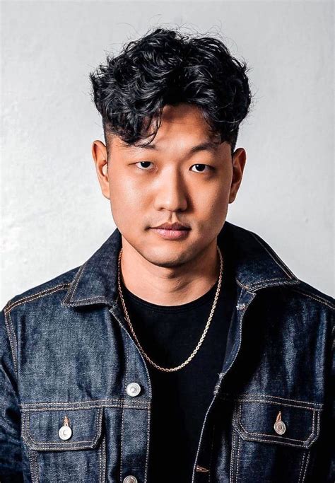 Update more than 90 round face hairstyles men asian - in.eteachers