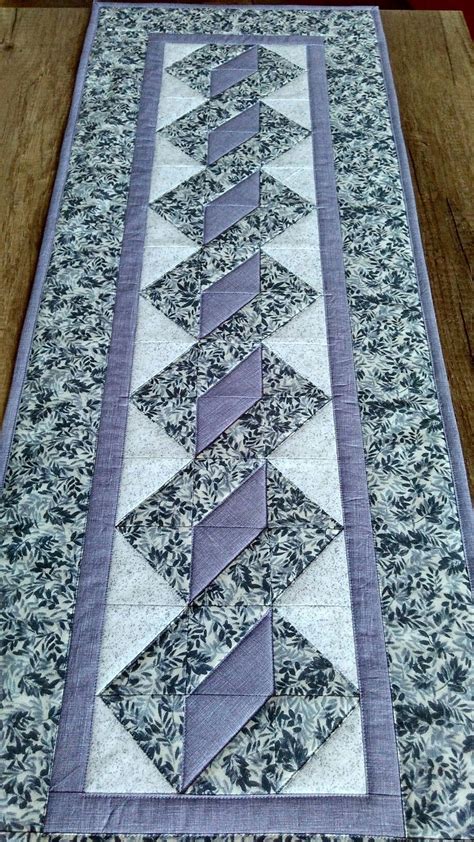 Quilted Table Runners Pattern The Funky Stitch