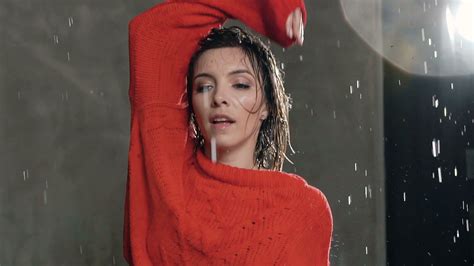 Close Up Wet Girl In Red Sweater Performs Emotional Contemporary