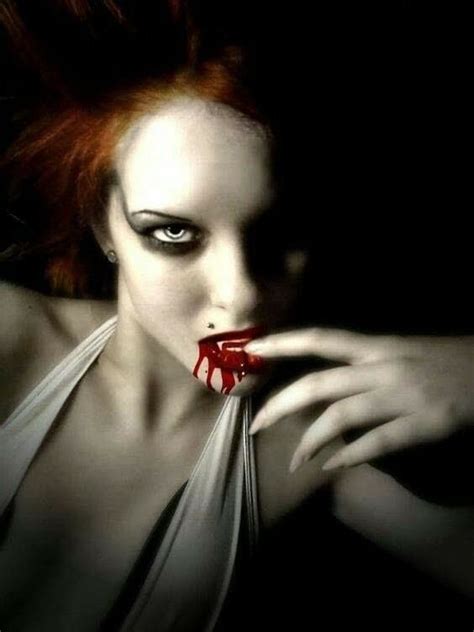 Pin By Anthony Ingoglia On Vampiress In 2020 Vampire Female Vampire