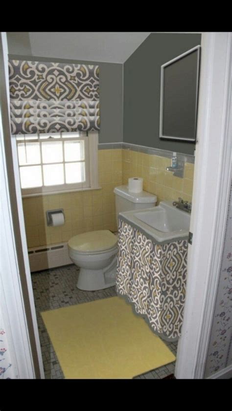 While you're probably itching to tear it all. 45 AMAZING YELLOW TILE BATHROOM PAINT COLORS IDEAS ...