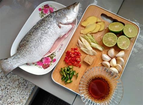 Dari sate ikan tenggiri, sate ikan tongkol, resep sate ikan lilit, resep sate ikan tuna, semua masih kalah sama bahan resep sate patin kukus antara lain: Ikan Siakap Stim Ala Thai, Menu Special Untuk Keluarga ...