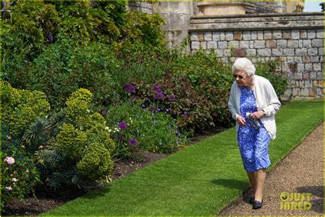 Queen Elizabeth Receives Touching T In Honor Of Late Husband Prince