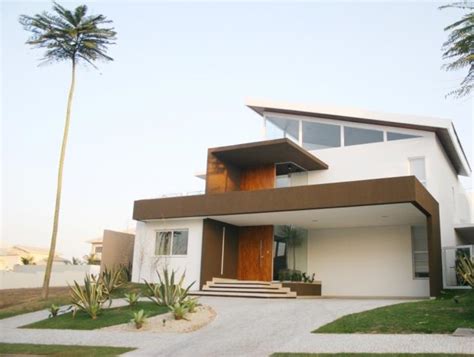 Check spelling or type a new query. Fachadas de Casas Bonitas com Telhados - Construdeia.com
