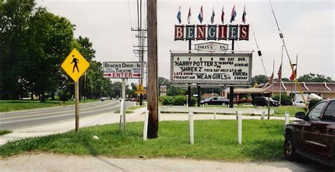 The bengies features the biggest movie theatre screen in the usa. Bengies Drive-In in Middle River, MD - Cinema Treasures