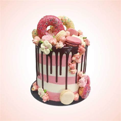 A thick, fluffy chocolate icing is spread between two layers of. Pink Sweetheart Birthday Cake | Anges de Sucre