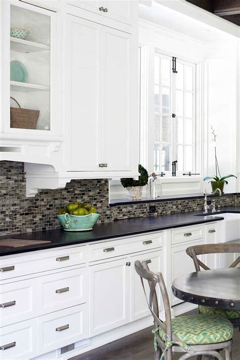 Black And White Backsplash 12 Stunning Ideas For Your Kitchen
