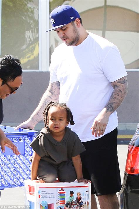 Slim Looking Rob Kardashian Goes Toy Shopping With Blac Chyna S Son