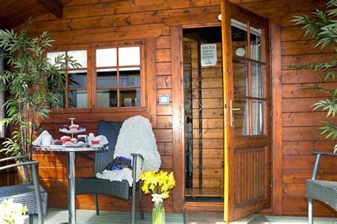 Cabins offer charm all year round. 5 star Cottages Cornwall with a Private Sauna