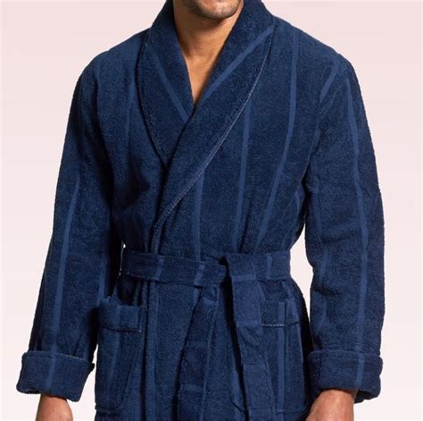18 Best Bathrobes For Men 2021 Unique Luxury And Silk Robes For Men
