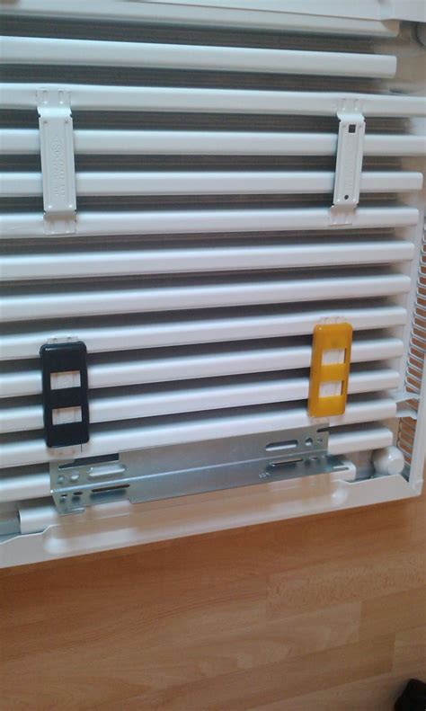 "bracket buffers" on panel radiator | DIYnot Forums