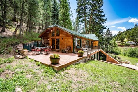 Set in evergreen, 29 km from lakewood, colorado bear creek cabins offers a garden and free wifi. 6 Cozy Cabins to Rent near Denver, CO