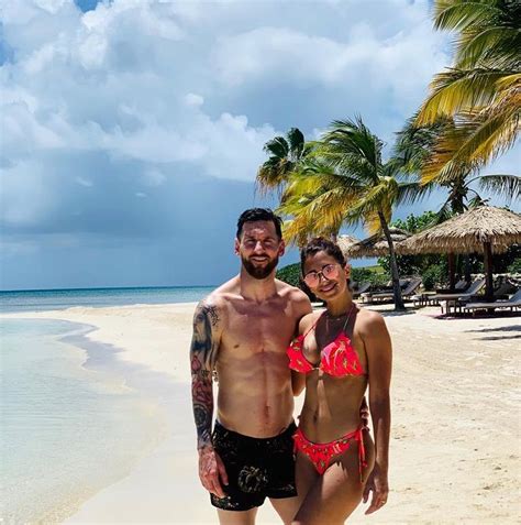 Lionel Messi Shines With Wife Antonella Roccuzzo P M News