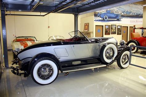After the 1929 stock market crash and the beginning of the great depression auburn began to suffer. 1929 Auburn 8-120 Boattail Speedster | Steve Sexton | Flickr