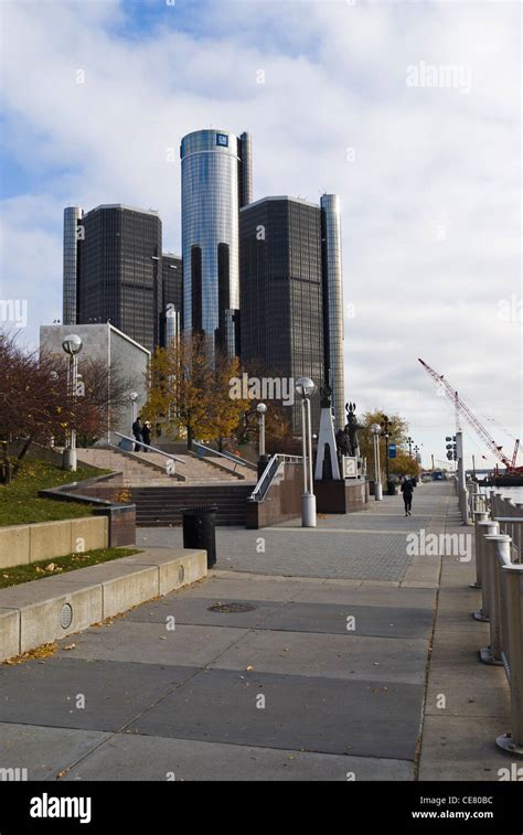 Gm Renaissance Center Detroit Riverfront Stock Photo Alamy