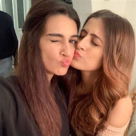 Kriti Sanons Midnight Birthday Surprise Involved A Lovely Wish Sung By