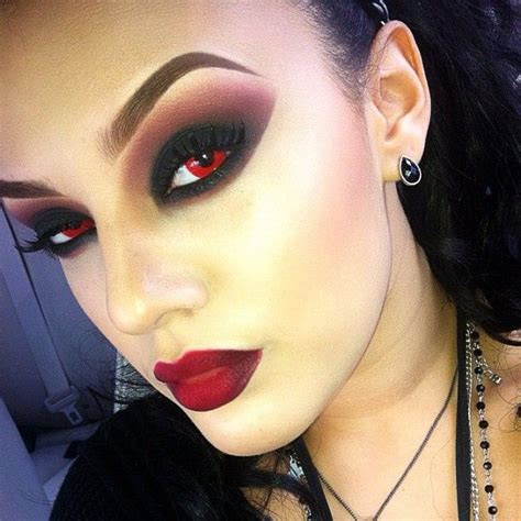 Red Contacts W Amazing Redandblack Makeup Halloween Vampire Halloween