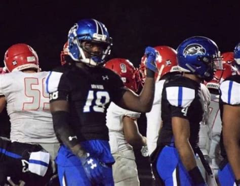 @theghostinside @ironfootaudio @espguitars @fishmanmusic comics husband to @chelseaa.davis , father to the best little guy around. GoBlackKnights - 2021 DE Chris Davis adds offer from Army ...