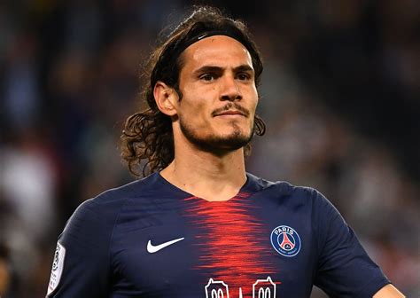 Indeed, the uruguayan striker has given ole. Man Utd Finally Submit Offer For Edinson Cavani - Thewistle