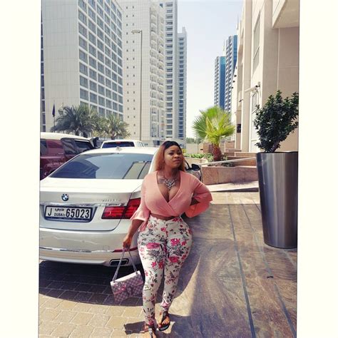 Checkout These Pictures Of Busty Instagram Sensation Roman Goddess On The Streets Of Dubai She