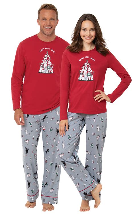 Happy Howlidays His And Hers In Matching Pajamas For Couples Matching