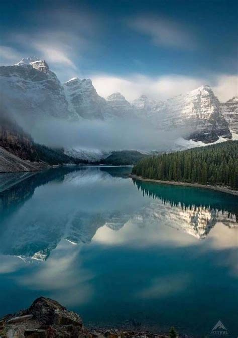 Blue Pool Of Moraine Lake Blue Sky Water Nature Mountains Nature