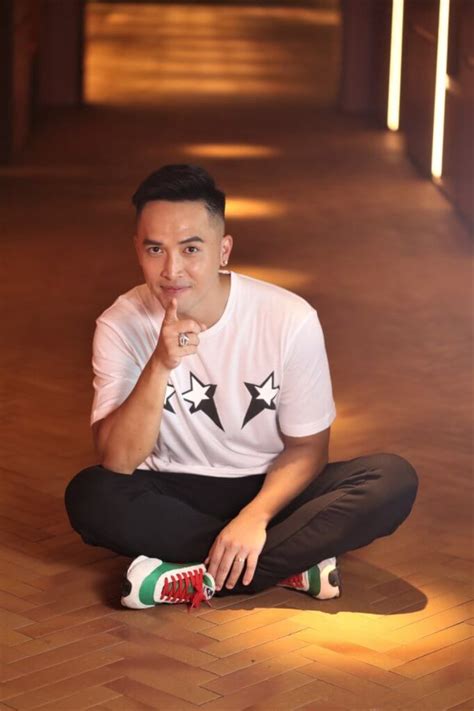 *free* shipping on qualifying offers. 【陳國峰專訪】失驚無神大嗌嚇親太太 陳國峰樂做湊仔公 - 本地 明周專訪 (所有書內專訪) - 明周娛樂