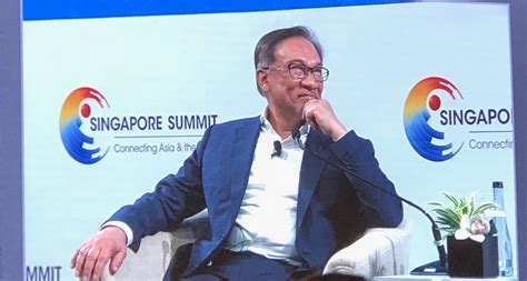 File photo of anwar ibrahim. Anwar Ibrahim & family made a "painful decision" to ...