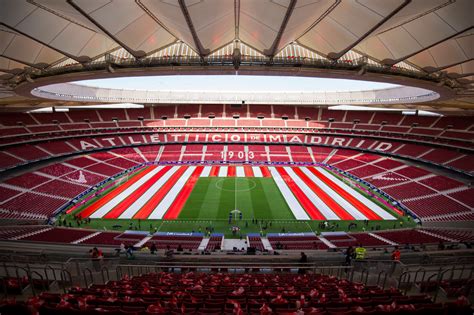 Au niveau national, l'atlético est sacré champion d'espagne à onze reprises et a remporté dix coupes. El nuevo estadio del Atlético de Madrid