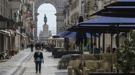 Confira aqui a lista de concelhos por nível de risco e as restrições decretadas pelo governo. Covid-19: Lista de níveis de risco com 56 concelhos com ...